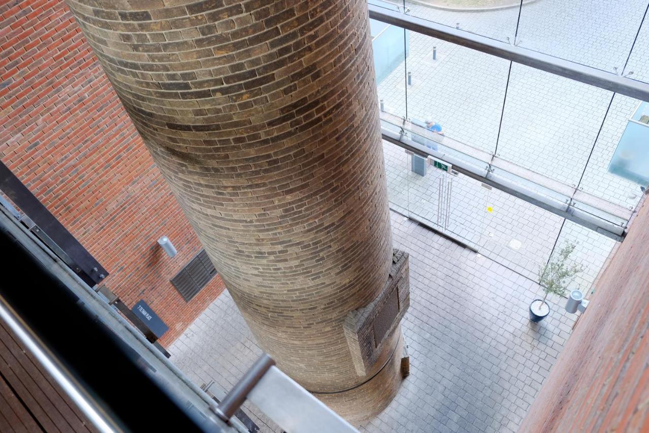 Luxury 2-Bed Flat Parking And Close To The Tube Londen Buitenkant foto